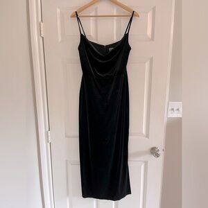 Size 8 Black Velvet Taylor Midi Dress